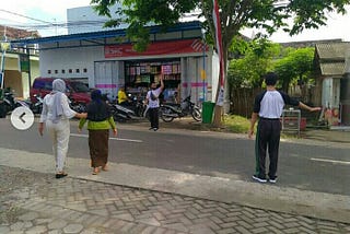 Senam, Mendengarkan Sosialisi, dan Membantu Jalannya Kegiatan Bantuan Langsung Tunai.