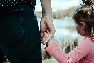 Tentang Bertemu Kader: Sosok Ibu yang Sedikit Banyak Membawa Haru
