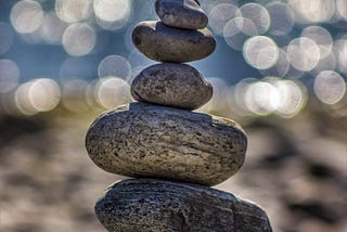 A structure can only stand if its foundation is solid. That’s why the bottom stone is so important. Among the large and small stones around us, we must first find this stone and replace it first. Then the others in turn. A valuable purpose is this first stone.