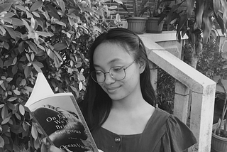About the Writer: Hola, I’m Hannah
