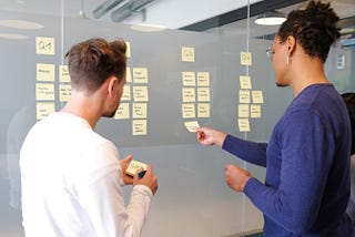 Bom product manager vs Mau product manager