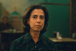 Ainda Estou Aqui — triste poesia sobre os anos de chumbo