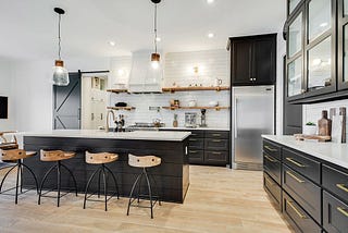 The Modern Kitchen Trend: Stylish Black Kitchen Cabinets