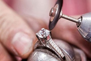 5 Common Jewelry Problems and How to Fix Them at Home