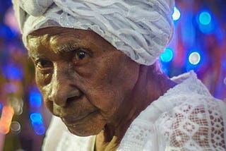 Conheça a história de mãe Maria Pereira, umbandista de 97 anos em Teresina-PI