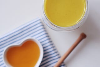 Turmeric Latte Recipe (plus benefits!)