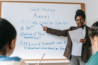 WHY IT’S TIME TO TAKE YOUR PHYSICAL LECTURES TO AN ONLINE COURSE