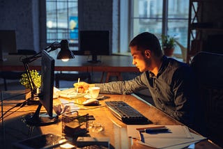 Boosting productivity with time management: BloomOS vs. Traditional methods