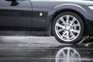 Tips on How to Deal With Hydroplaning