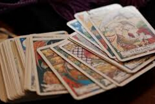 A Brief Introduction To Tarot Cards And Where To Learn From