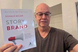 Arnaldo: Qual foi o motivo da compra deste livro novamente?