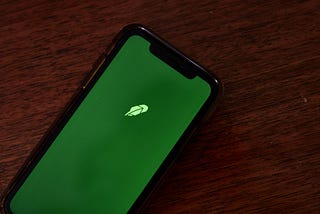 Should You Use Investing Apps Like Robinhood?