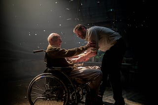 로건 [Logan] (2017): 무의미한 세계 속에서 피워낸 접촉의 숭고함