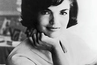 THE ICONIC STYLE OF JACKIE KENNEDY~THE FIRST LADY OF FASHION