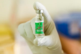 COVID-19 वैक्सीन, खून के थक्के बनने का खतरा और टीका लगवाने का सही तरीका |