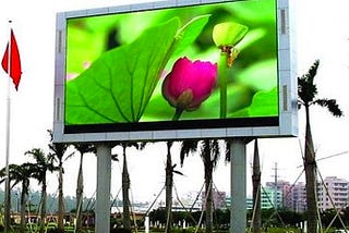 Использование светодиодного экрана для размещения наружной рекламы