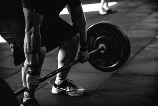 The Health Benefits of Lifting Weights