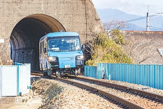 World’s first ‘dual-mode vehicle’ in Japan