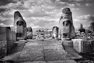Sphinxes and princely graves. Alacahöyük, Turkey