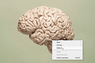 Geçmişteyim, Gelecekteyim… Ama Şu Anda Değilim: Ruhun Zamanla İmtihanı