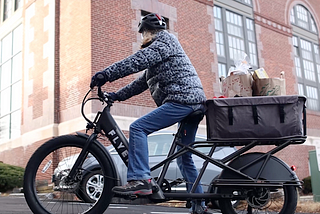 Radio Flyer L885 Review — eBike Perfect for Families, Kids and Grocery Hauls