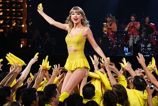 Taylor Swift “Banana Slip Concert”