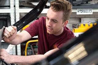 Restoring Your Vehicle to Perfection with Top-notch Smash Repairs Service