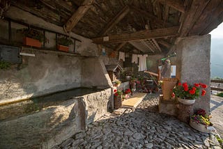 Gli antichi lavatoi di pietra