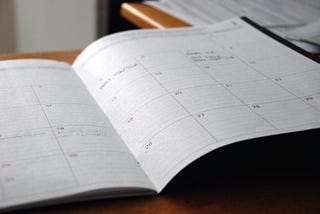 The Weekly Planning (and Review) Routine That Puts You in the Driver’s Seat — Step-by-Step Guide
