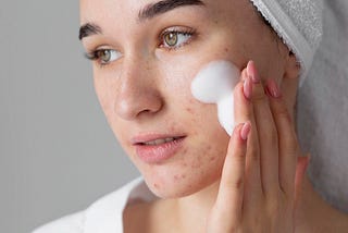 3 Of The Best Skincare Ingredients That Will Help You Get Rid Of An Oily Face