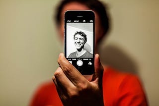 3 Things to Antidote The Narcissism in Social Media Life
