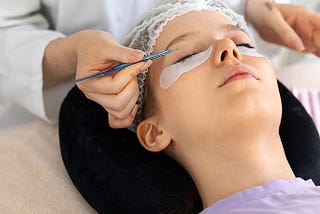 When Is The Best Time To Schedule Eyebrow Hair Removal Appointments?