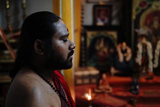 guru Sri Sai Aascharyanandha in ritual