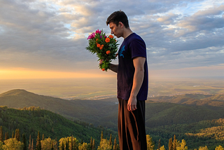 Should a Wife Buy Her Partner Flowers?