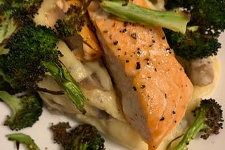 Why You Cannot Resist This Super Easy S-s-s-s-sizzlin’ Salmon Recipe