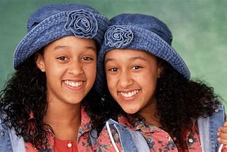 Photo of a set of twins, Tia and Tamera Mowry