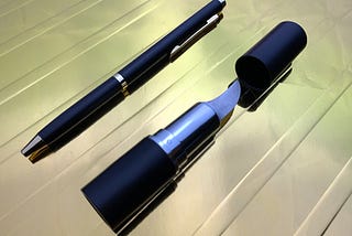 lipstick knife