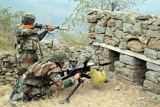 पाकिस्तान पीएम ने फिर से भारत पर नियंत्रण रेखा (एलओसी) पर युद्ध विराम बहाल करने का आरोप लगाया