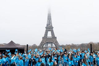 La Tour Eiffel en bleu avec UNICEF !