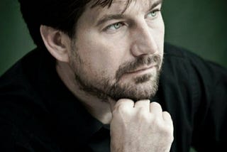 Micha Hamels Requiem is mooi ruimtelijk, maar mist inhoudelijke urgentie #HF12