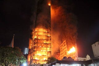 O incêndio do edifício em São Paulo e como a grande mídia constrói um discurso pós-colonial