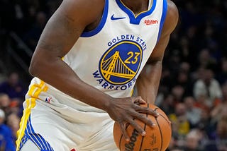 Draymond Green Stays in Golden State