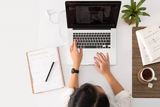 UDEMY BUSINESS MODEL: HOW IT WORKS