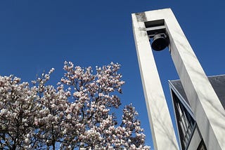 Preken voor een lege kerk: ‘Ik preek alsof de kerkzaal gevuld is met engelen’