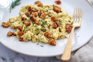 Dill & Cream Cheese Scramble Eggs