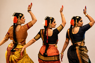 The Invisible Rhythm Behind the Feet That Dance
