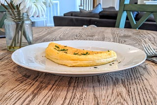 Cook a moist and fluffy omelet. How to use science and elbow grease to dazzle your tastebuds