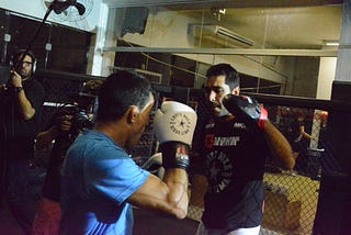 Sangue nos olhos: MMA toma conta das academias em SP