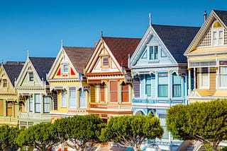 Lol @ This ‘Tiny Toilet’ That Looks Like a Painted Lady Stopping Traffic on the Bay Bridge