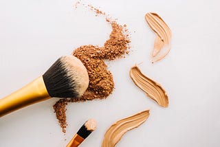 Foundation Makeup: Should You Use a Liquid or a Powder?